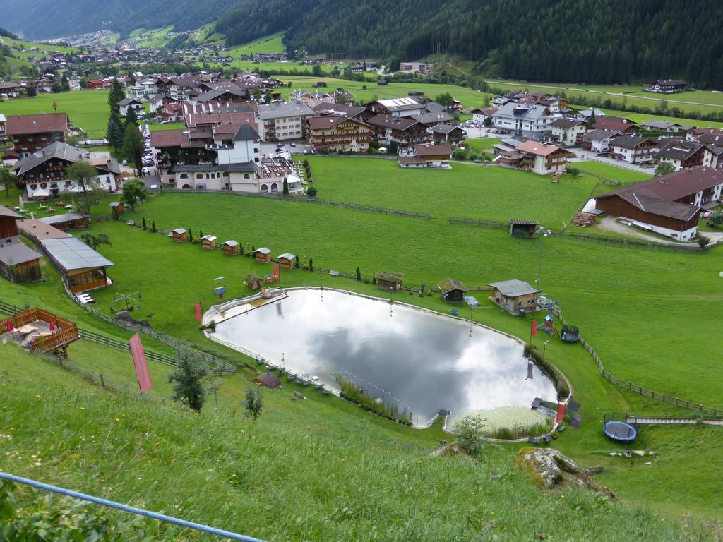 Pension Steinadler Neustift im Stubaital Exterior photo