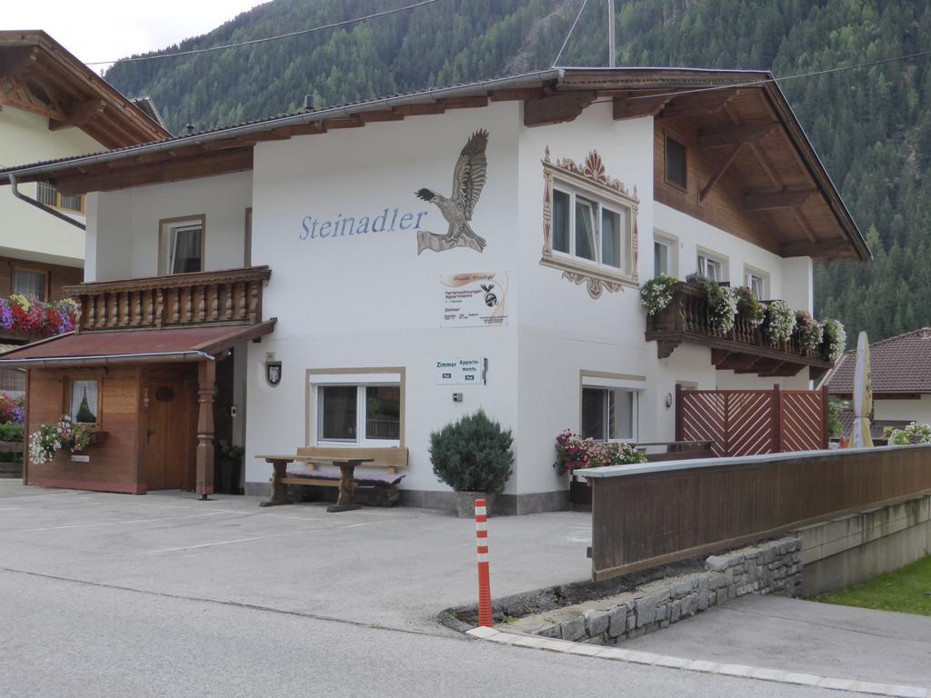 Pension Steinadler Neustift im Stubaital Exterior photo