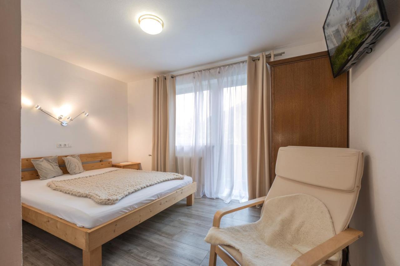 Pension Steinadler Neustift im Stubaital Exterior photo